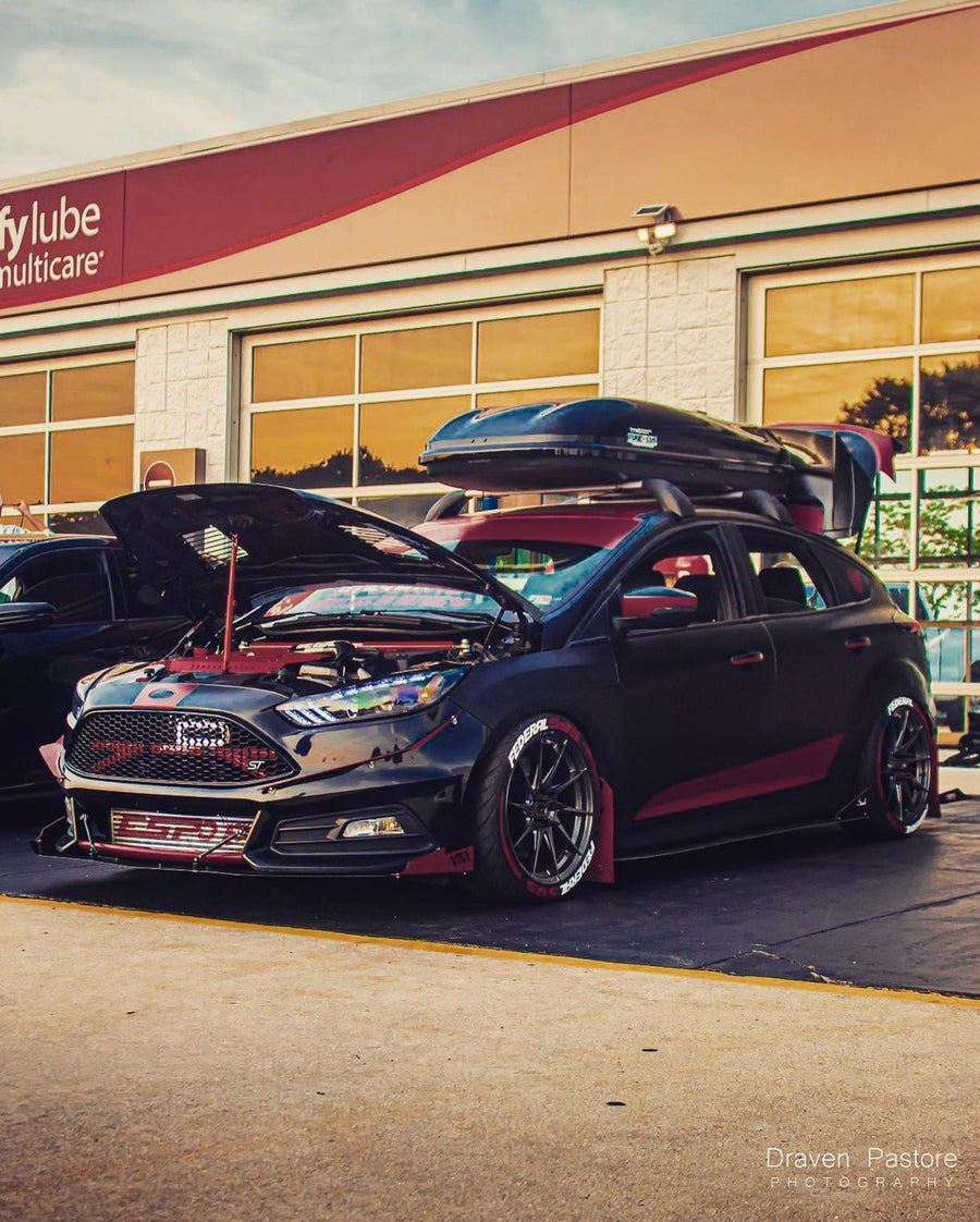 Focus ST Side Skirts Sleek